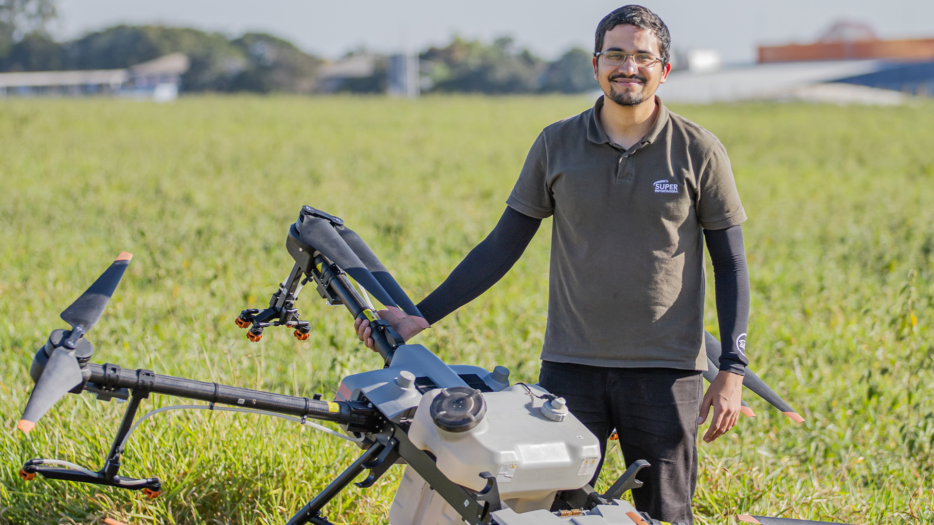 Piloto de drones têm salários que podem chegar à R$15 mil